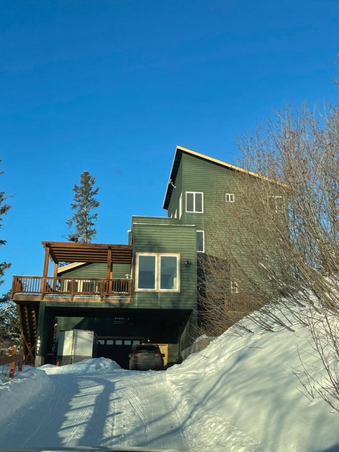 Frenchy'S Adventure Bed And Breakfast Anchorage Eksteriør billede